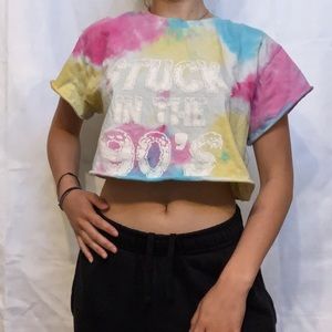 Cropped tie-dye shirt